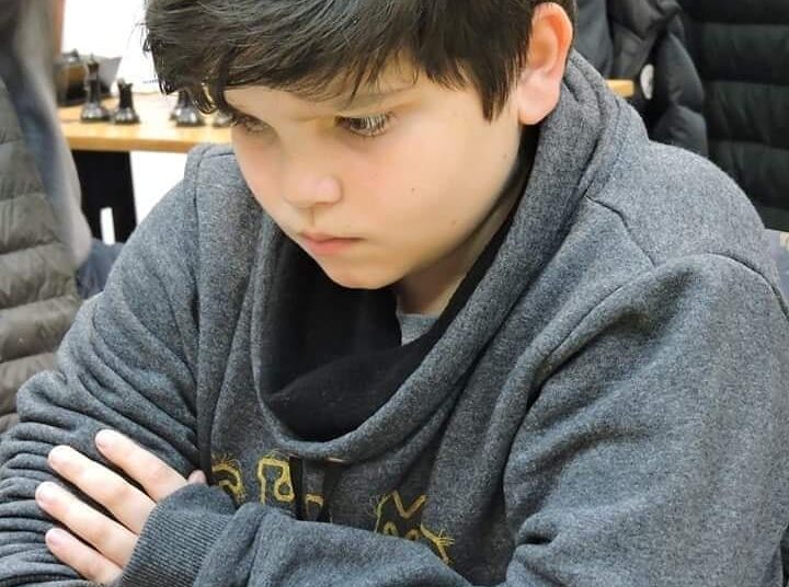 Niño récord: Joaquín Fiorito, el ajedrecista más joven que disputará una final del campeonato argentino