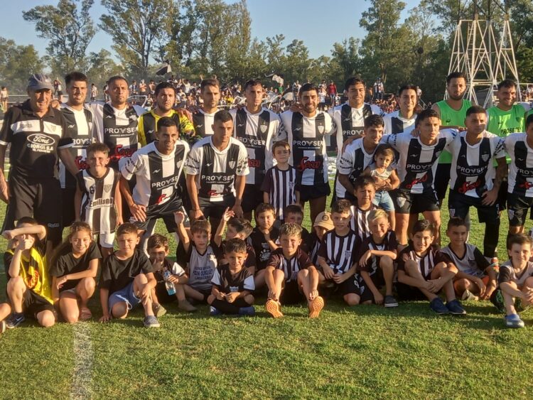 La Emilia quedó con vida y buscará la clasificación en Baradero