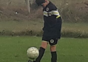 Mateo Cesarini de la novena de Regatas a Newell s