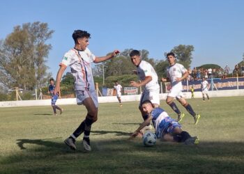 A pesar de ganar Regatas clasificó Baradero