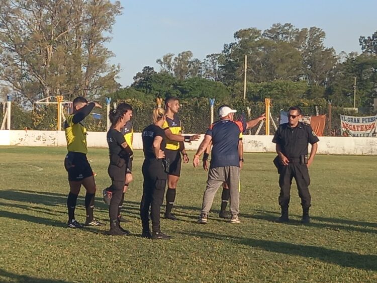 A pesar de ganar Regatas clasificó Baradero