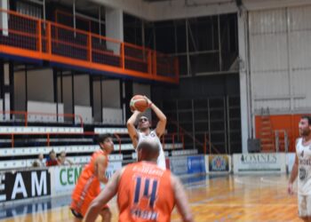 En el arranque de la segunda Regatas B le gano a Defensores B