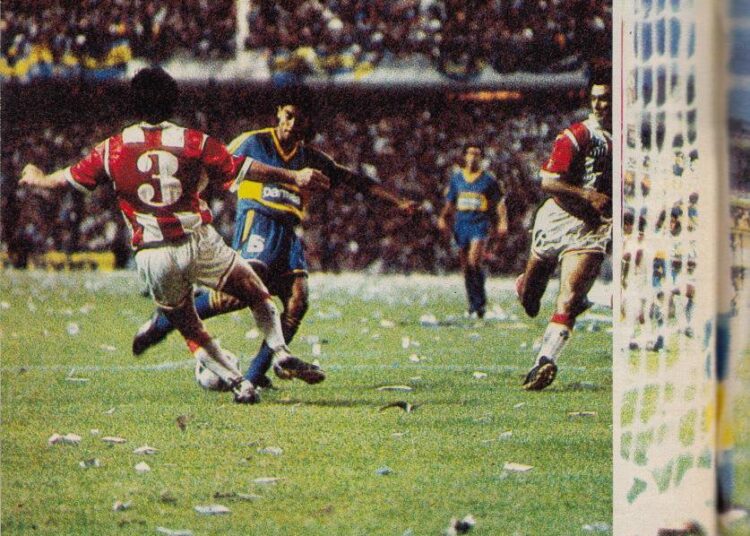 Rafael Di Zeo confesó que La Doce amenazó a los jugadores de San Martín de Tucumán en el entretiempo para que Boca fuera campeón en 1992