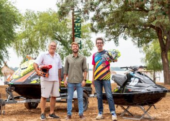 PRESENTACIÓN OFICIAL DE LA COMPETENCIA DE MOTOS DE AGUA EN LAS PLAYAS DE SAN NICOLÁS