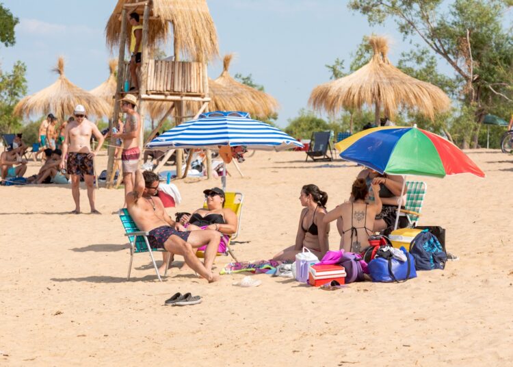 NUEVOS HORARIOS PARA DISFRUTAR DE LA PLAYA HASTA SEMANA SANTA