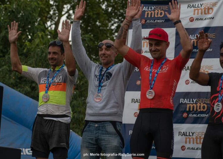 Buena actuacion de ciclistas nicoleños en Capilla del Senor