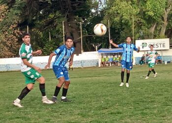 Paraná golpeó de arriba y no se despega de la punta