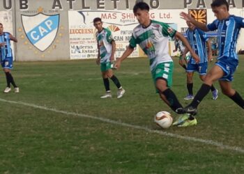 Paraná golpeó de arriba y no se despega de la punta