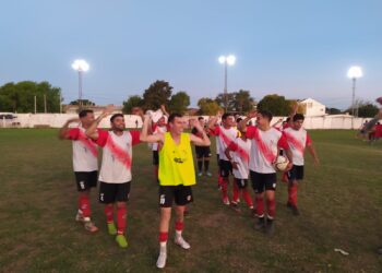 Matienzo lo dio vuelta y con goles se metio en semifinales