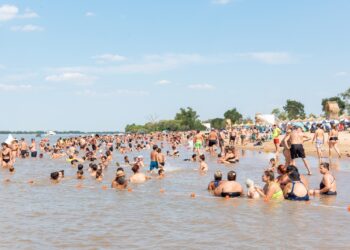 SAN NICOLÁS DE CARA AL RÍO: “MÁS DE 400 MIL PERSONAS DISFRUTARON DE LAS PLAYAS DURANTE EL VERANO”