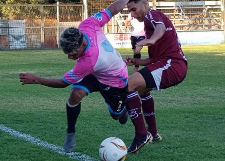 Parana le gano Defensores y es puntero