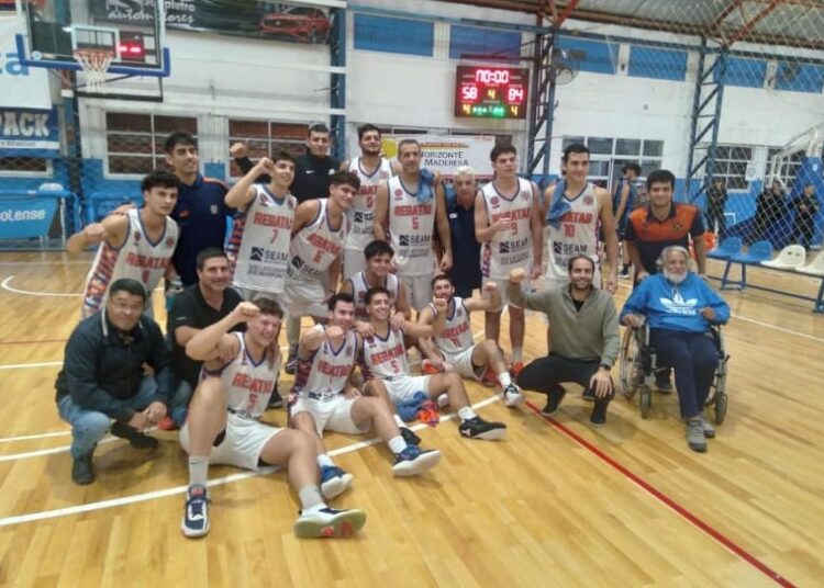 Regatas gano en El Trebol y se subio a la cima de la Conferencia Centro