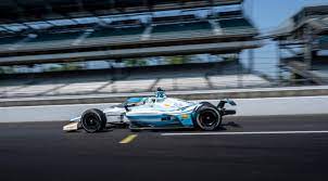 Agustín Canapino voló en las primeras pruebas de las 500 Millas de Indianápolis: llegó a ser décimo y alcanzó los 376 km/h