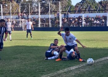 El clásico fue de las tribunas