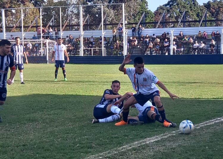 El clásico fue de las tribunas