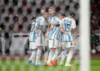 LA SELECCIÓN ARGENTINA CERRÓ LA GIRA CON UN TRIUNFO ANTE INDONESIA