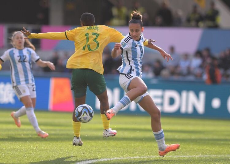 A puro coraje, Argentina remontó un 0-2 e igualó con Sudáfrica en el Mundial femenino