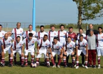 Defensores y Los Andes se metieron en las semifinales del Senior