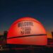 Qué es la esfera gigante que ilumina Las Vegas y se ha vuelto una sensación de Internet
