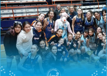 Regatas campeon del Apertura U14 del basquet femenino