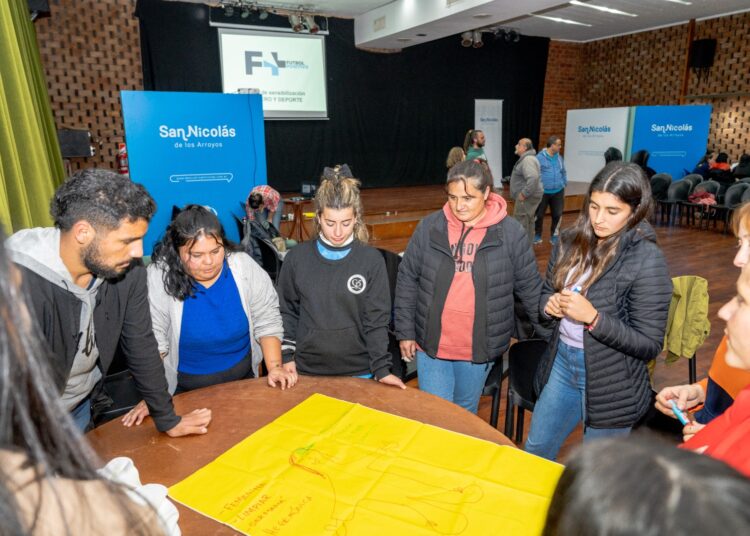 SE REALIZÓ EL TALLER DE GÉNERO Y DEPORTE EN EL AUDITORIO MUNICIPAL