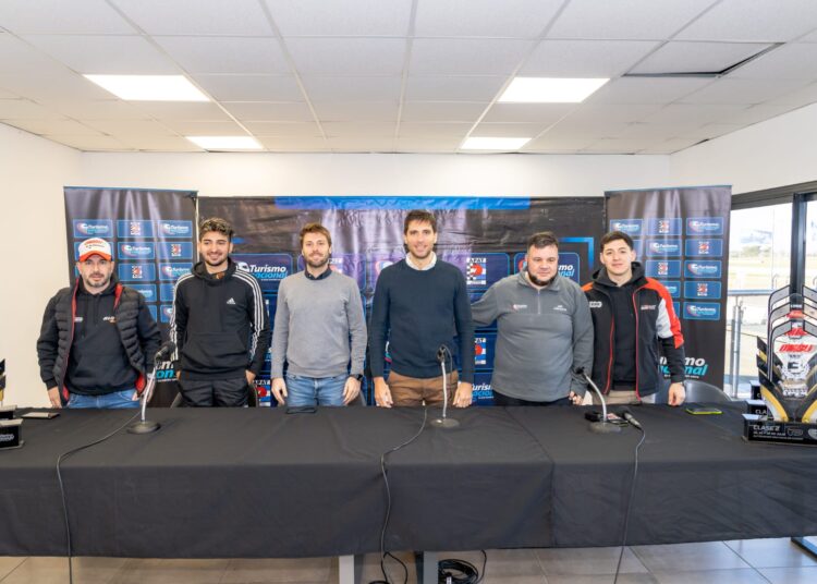 SE PRESENTÓ OFICIALMENTE LA CARRERA DEL TURISMO NACIONAL