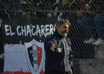 Jose Barraza ya no es mas el tecnico de General Rojo