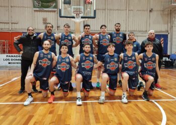 Regatas A le gano a Somisa A y el nuatico conserva la punta y su invicto