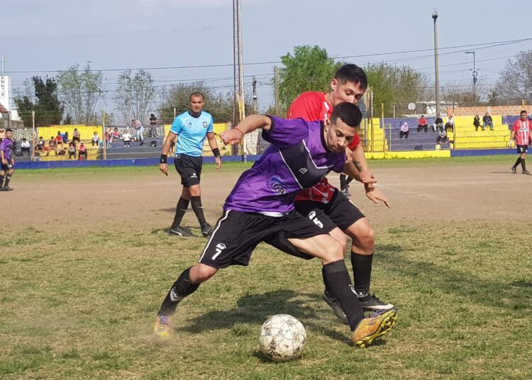 El Fortin y Futbol San Nicolas empataron 1 a 1, donde el viento se robo la tarde