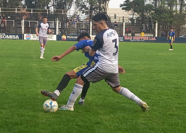 Somisa se acomodó en el complemento y terminó goleando a 12 de Octubre