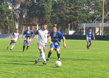 Somisa se acomodó en el complemento y terminó goleando a 12 de Octubre