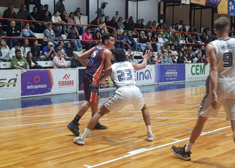 Regatas le gano a Somisa y se aseguro el «Uno» en su zona