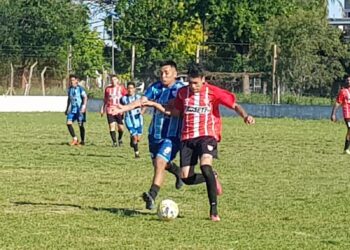 Parana gano y se subio a la punta de su zona