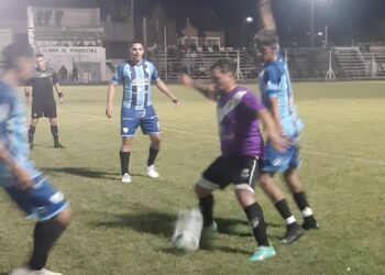 Paraná consiguió la victoria en el segundo tiempo