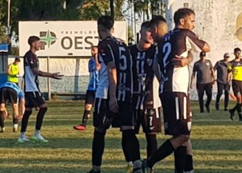 La Emilia le gano a Parana y acaricia la clasificacion