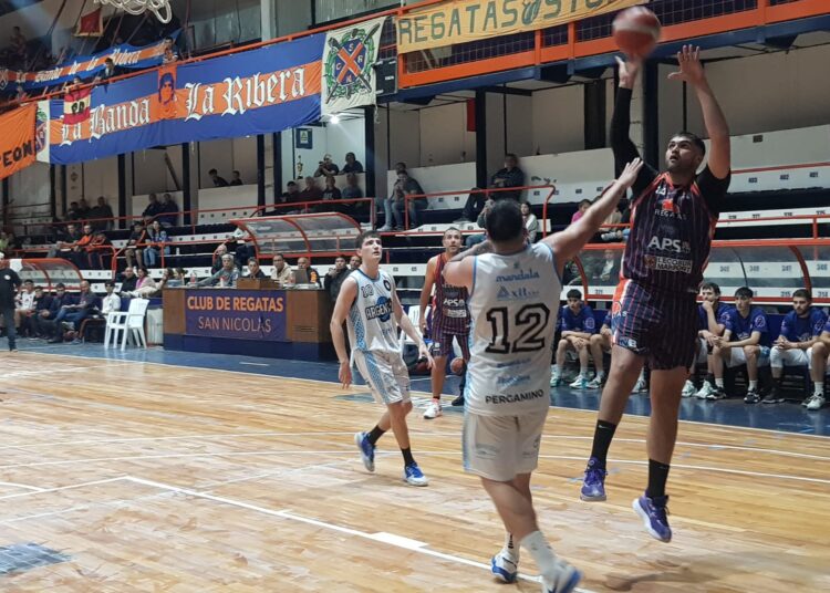 Regatas fue muy superior a Argentino en el inicio del Play Off