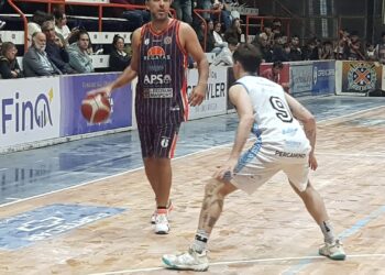 Regatas fue muy superior a Argentino en el inicio del Play Off