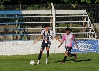La Emilia se metio en la final del Clausura