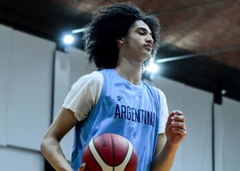 Alonso Easterling el hijo de Stanley Easterling llega a la División I de la NCAA