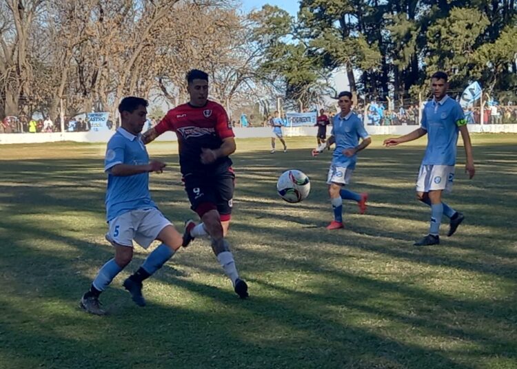 General Rojo y Social se quedaron sin sus entrenadores