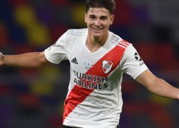 Los 100 futbolistas más caros del mundo: quiénes integran el podio y los 7 argentinos que figuran