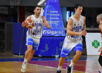 Con 22 puntos de Victor Fernandez Peñarol le ganó a Union en Santa Fe y sumó su segunda victoria en fila