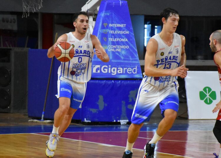 Con 22 puntos de Victor Fernandez Peñarol le ganó a Union en Santa Fe y sumó su segunda victoria en fila