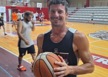 Leo Mignaco jugará al básquet en Defensores: “Es como volver a la infancia”