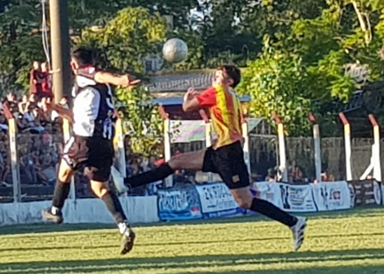 La Emilia en el Luis Arnone se quedo con el invicto de Belgrano