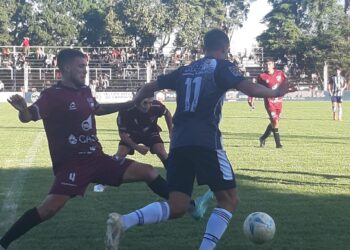 Defensores también se suma a la punta