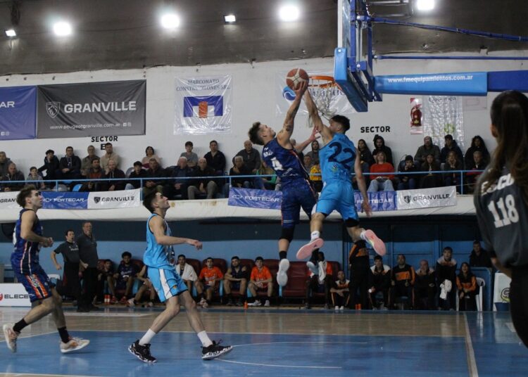 Racing aceleró sobre el final y cerró la serie en Pergamino