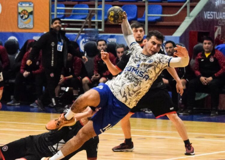 SIN ASCENSO para Regatas y Somisa