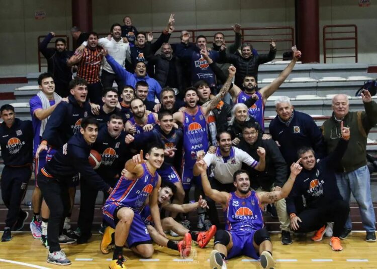 Regatas en Villa Ramallo se metio en la final de la Liga Federal