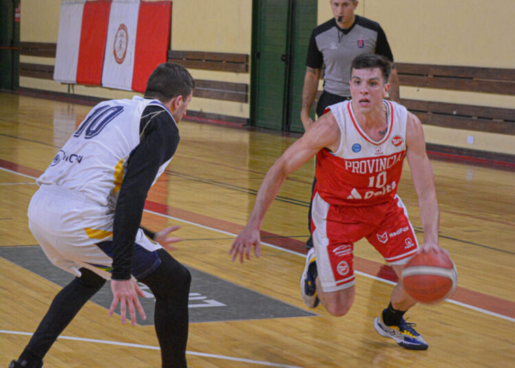 Alejandro Ettorre a Regatas San Nicolás